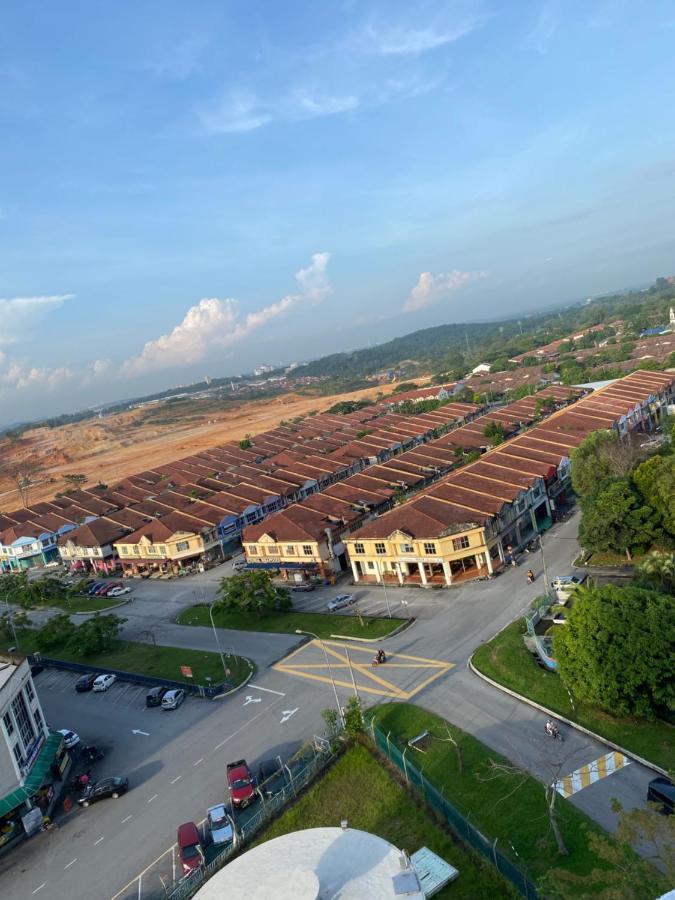 Family Stay, Sepang Klia, Free 2 Parking&Unifi ภายนอก รูปภาพ
